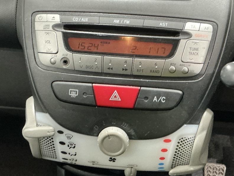 Used Peugeot 107 2014 for sale - 77941605: Photo 10