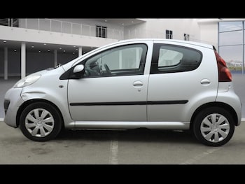 Used Peugeot 107 2014 for sale - 77941605: Photo
