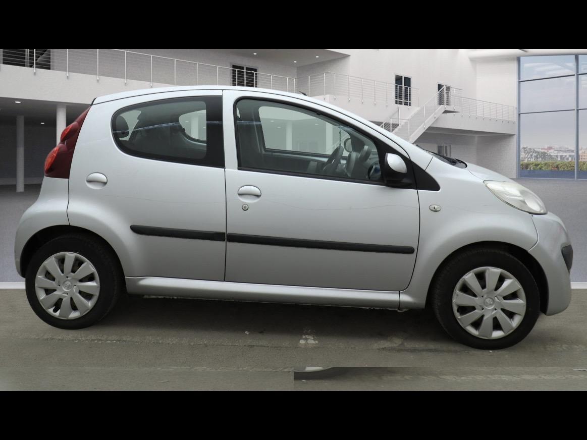 Used Peugeot 107 2014 for sale - 77941605: Photo 6