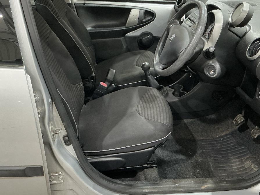 Used Peugeot 107 2014 for sale - 77941605: Photo 8