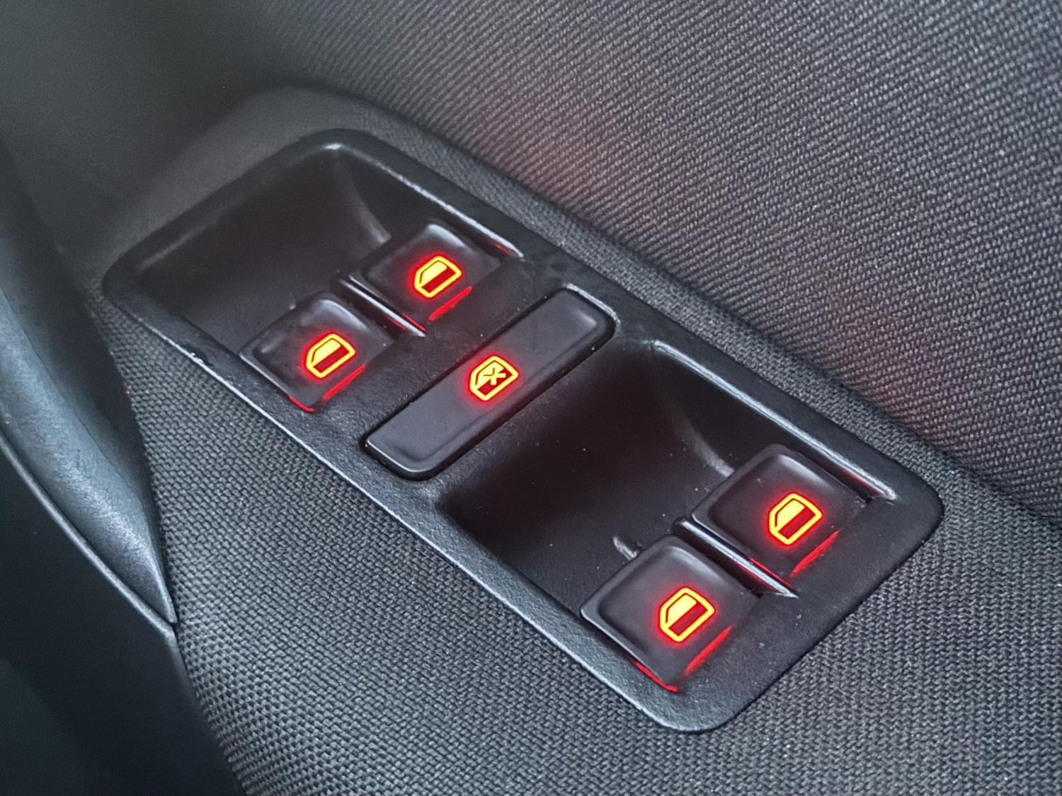 Used Volkswagen Polo 2015 for sale - 78018705: Photo 10