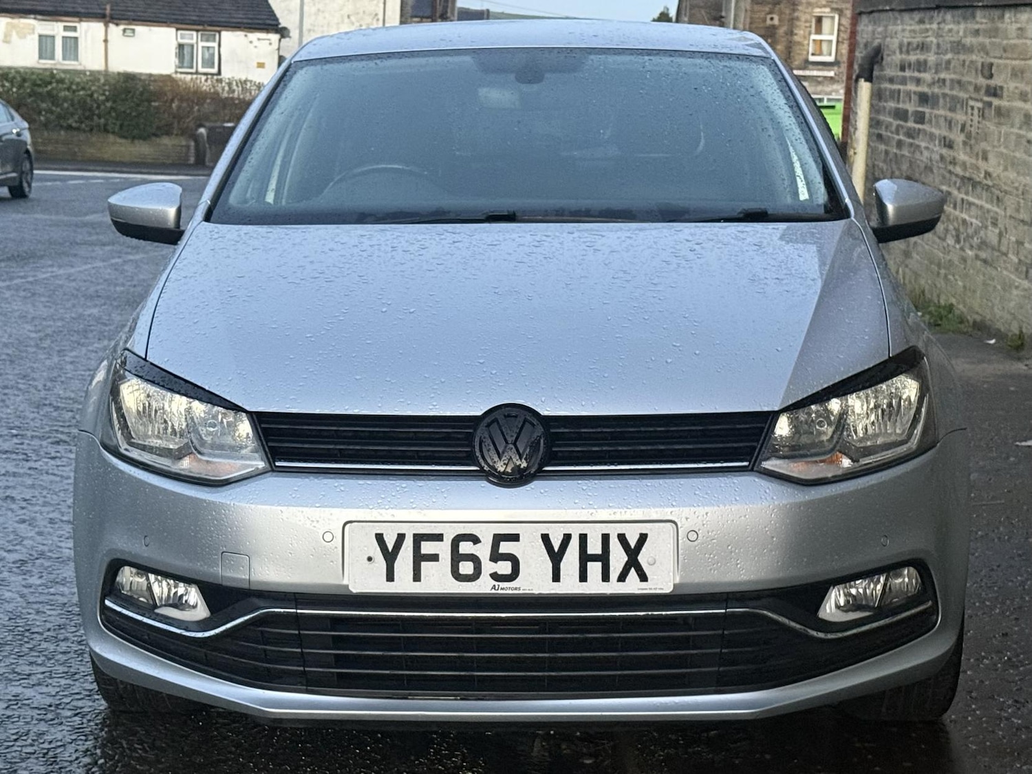 Used Volkswagen Polo 2015 for sale - 78018705: Photo 2