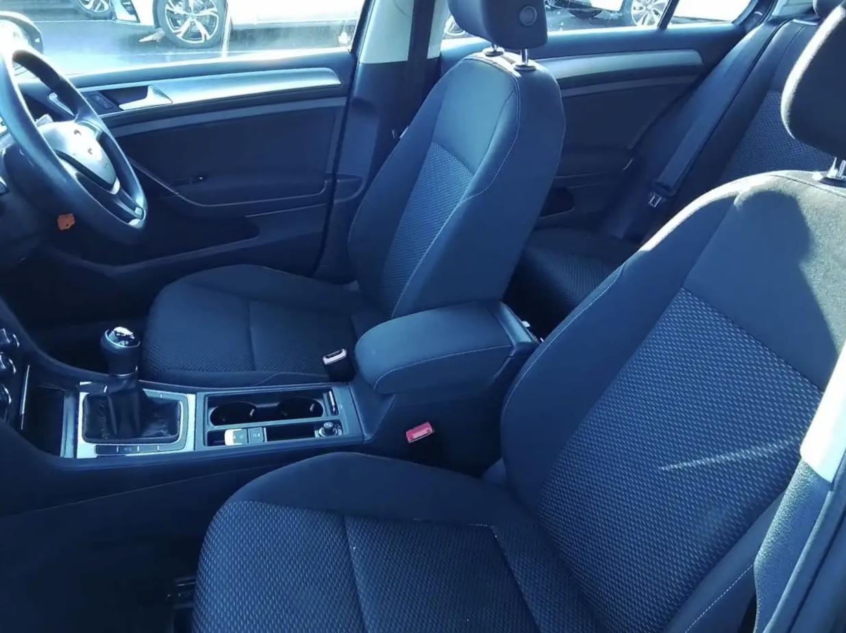 Used Volkswagen Golf 2019 for sale - 77008883: Photo 4