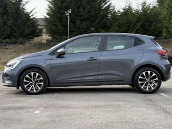 Used Renault Clio 2021 for sale - 73915844: Photo