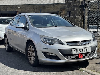 Used Vauxhall Astra 2013 for sale - 79389702: Photo