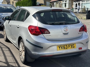 Used Vauxhall Astra 2013 for sale - 79389702: Photo