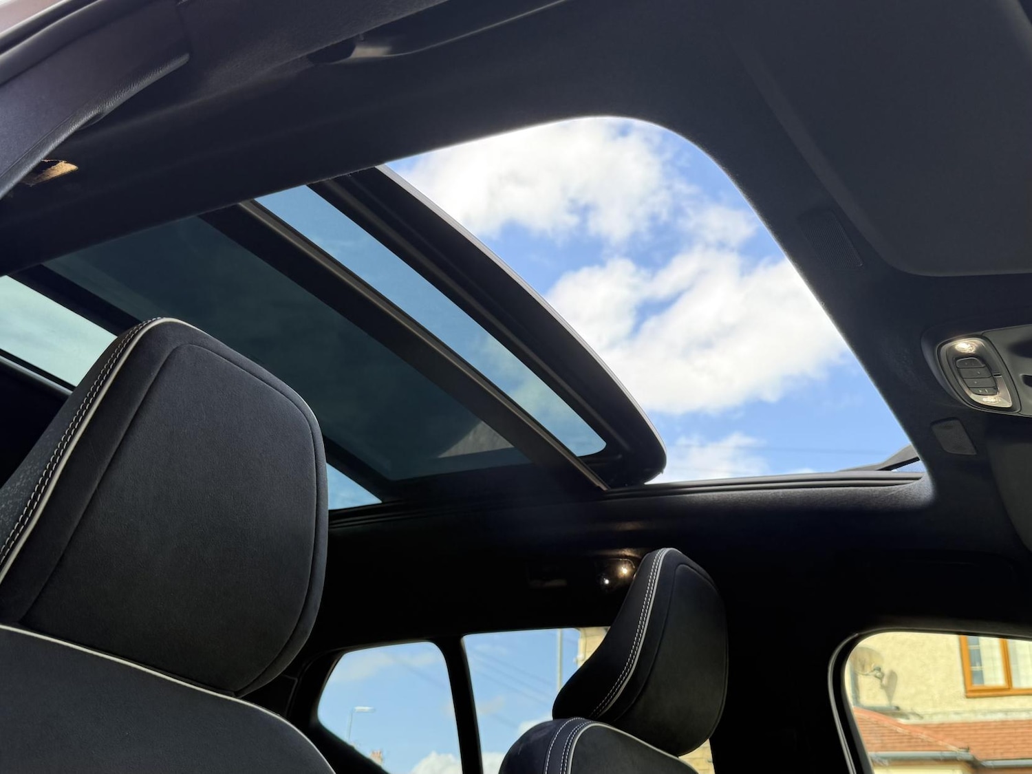 Used Volvo XC40 2019 for sale - 77525786: Photo 27