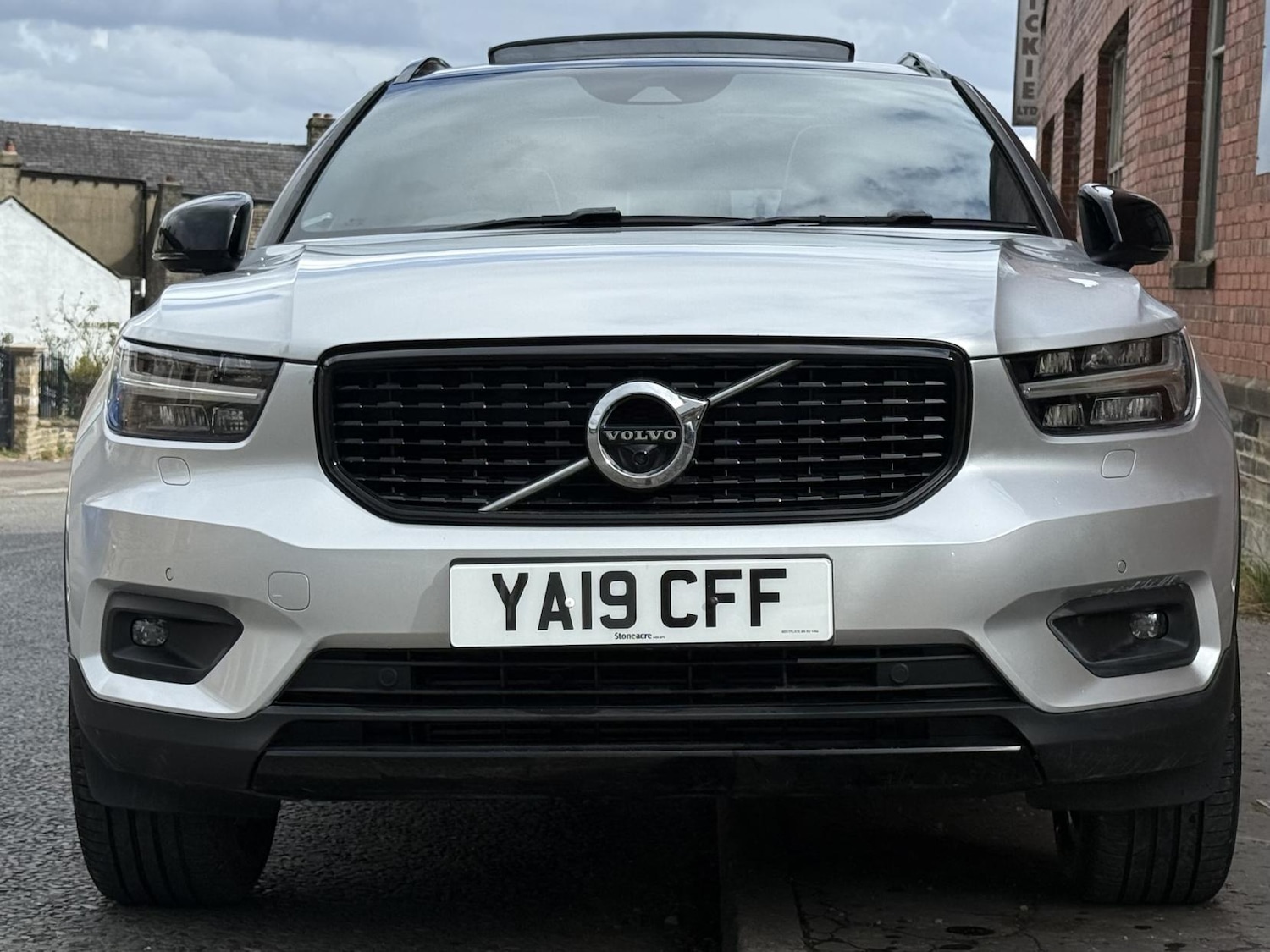 Used Volvo XC40 2019 for sale - 77525786: Photo 3