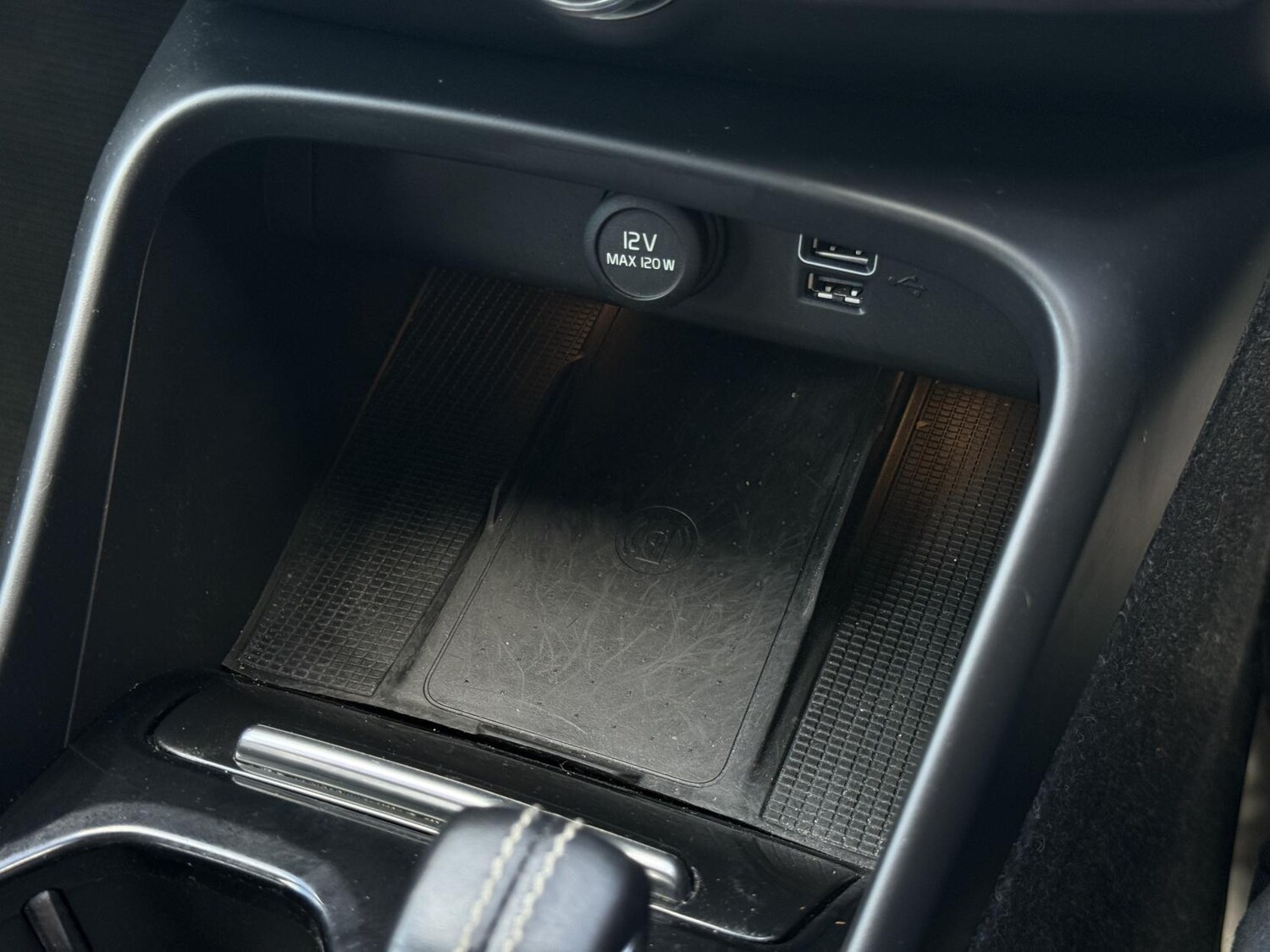 Used Volvo XC40 2019 for sale - 77525786: Photo 58