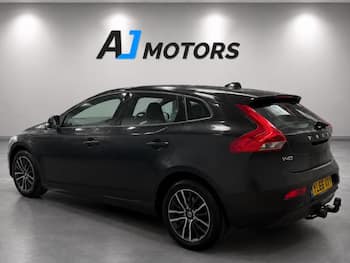 Used Volvo V40 2017 for sale - 79635447: Photo