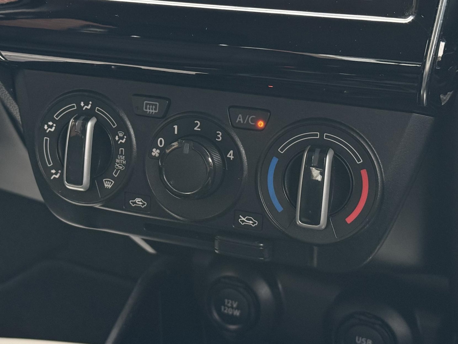 Used Suzuki Swift 2019 for sale - 76603327: Photo 30