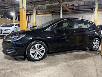 Used Vauxhall Astra 2017 for sale - 77207109: Photo