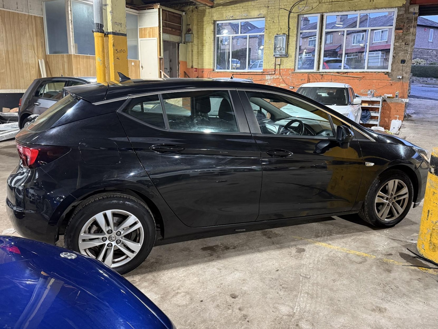 Used Vauxhall Astra 2017 for sale - 77207109: Photo 9
