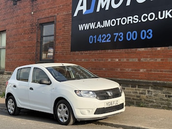 Used Dacia Sandero 2016 for sale - 78990195: Photo