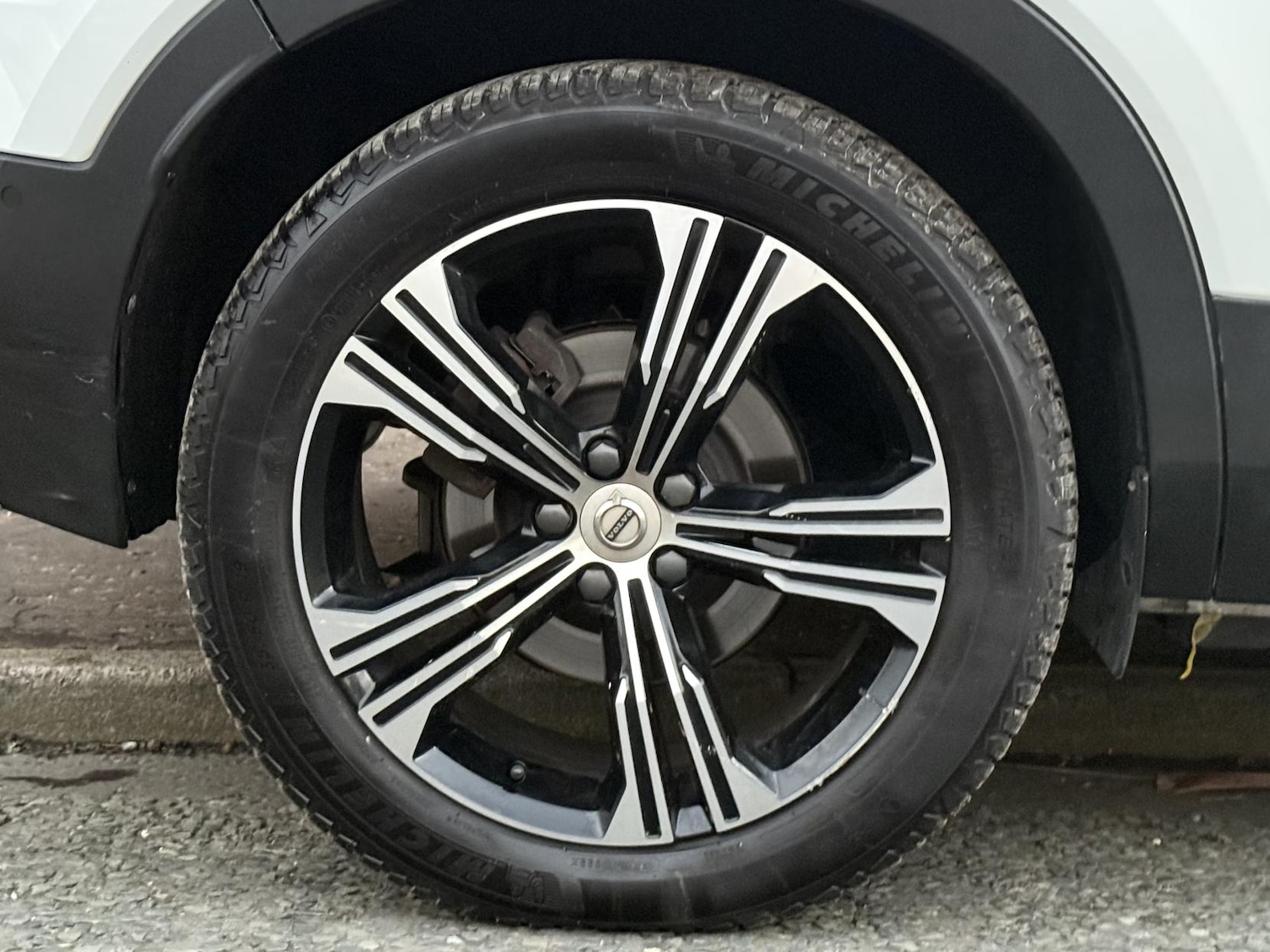 Used Volvo XC40 2019 for sale - 76597711: Photo 16