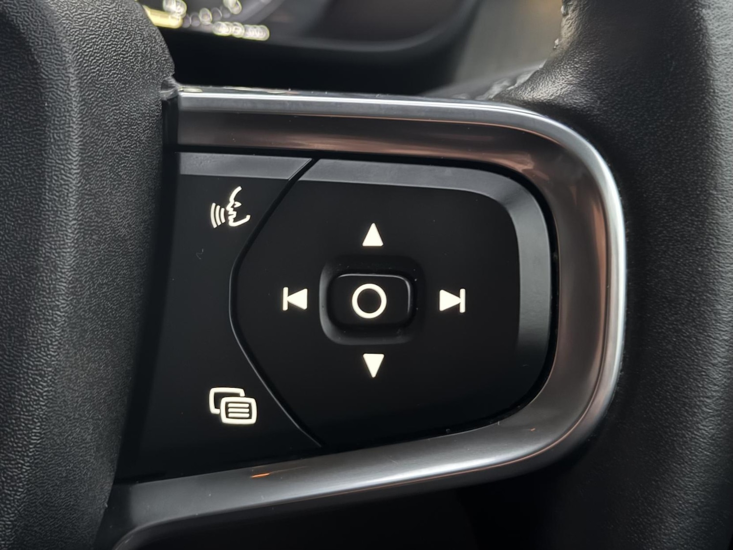 Used Volvo XC40 2019 for sale - 76597711: Photo 36