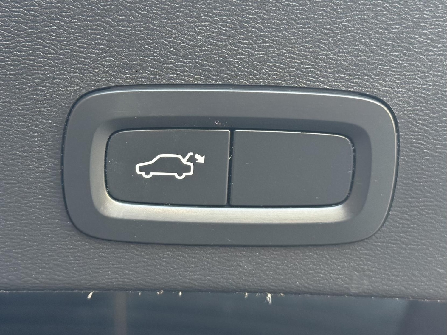 Used Volvo XC40 2020 for sale - 77941603: Photo 11