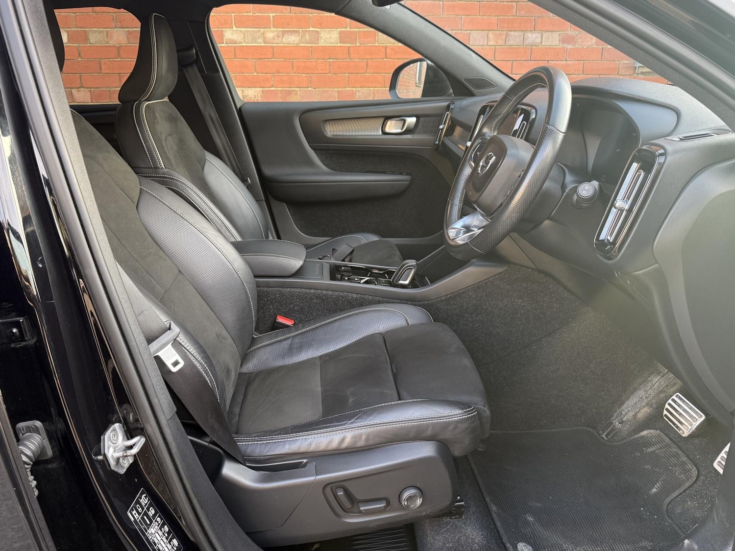 Used Volvo XC40 2020 for sale - 77941603: Photo 17