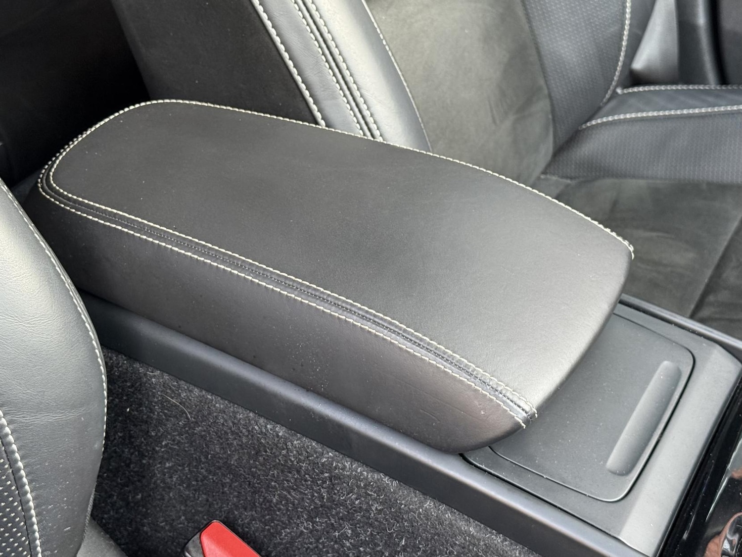 Used Volvo XC40 2020 for sale - 77941603: Photo 40