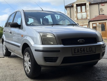 2004 - 1.4 TD 2 Hatchback 5dr Diesel Manual (116 g/km, 67 bhp)