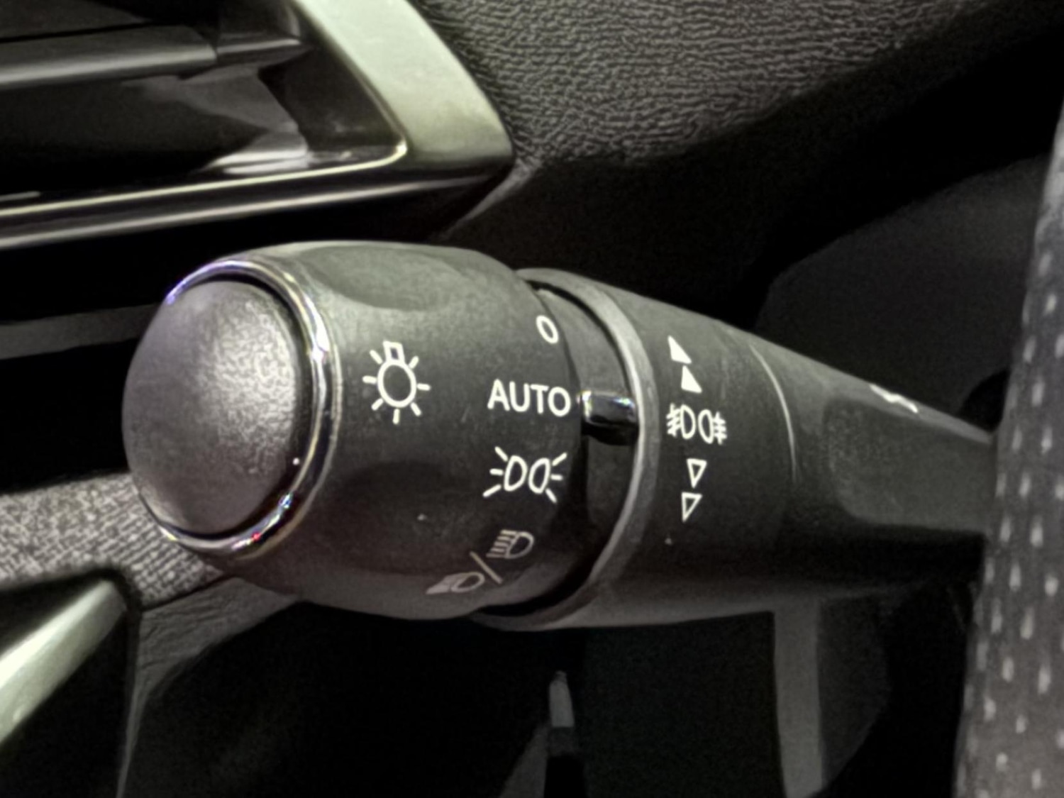 Used Peugeot 5008 2020 for sale - 76537003: Photo 29