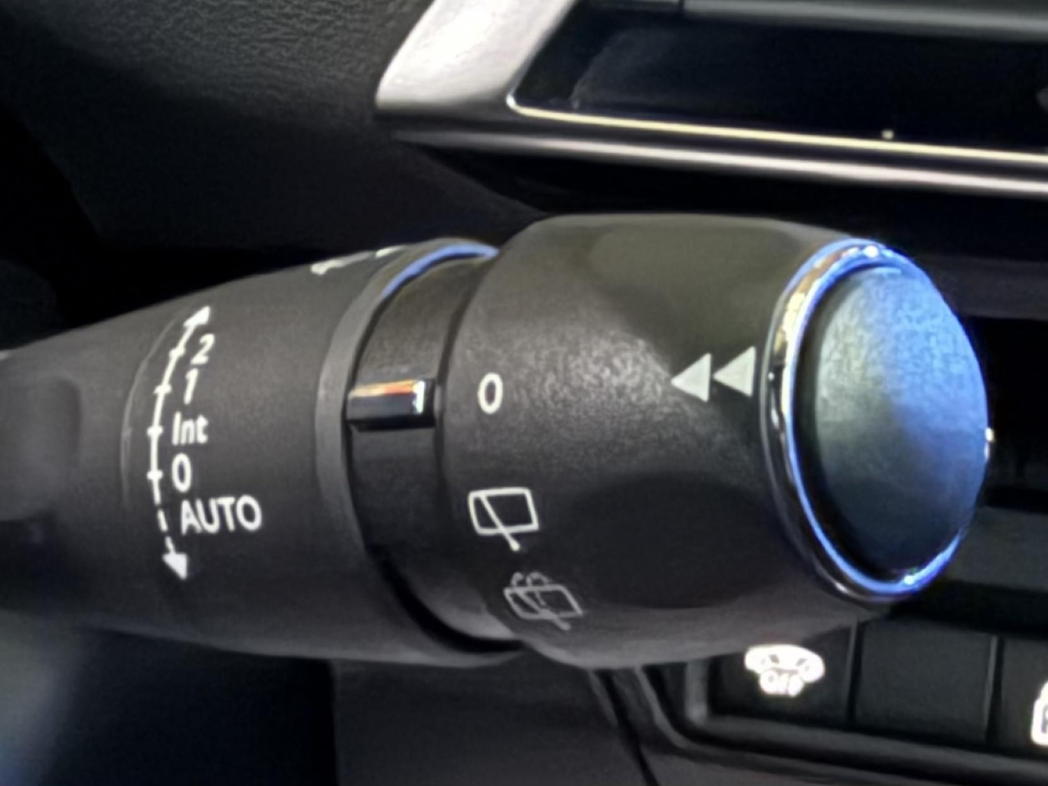 Used Peugeot 5008 2020 for sale - 76537003: Photo 32