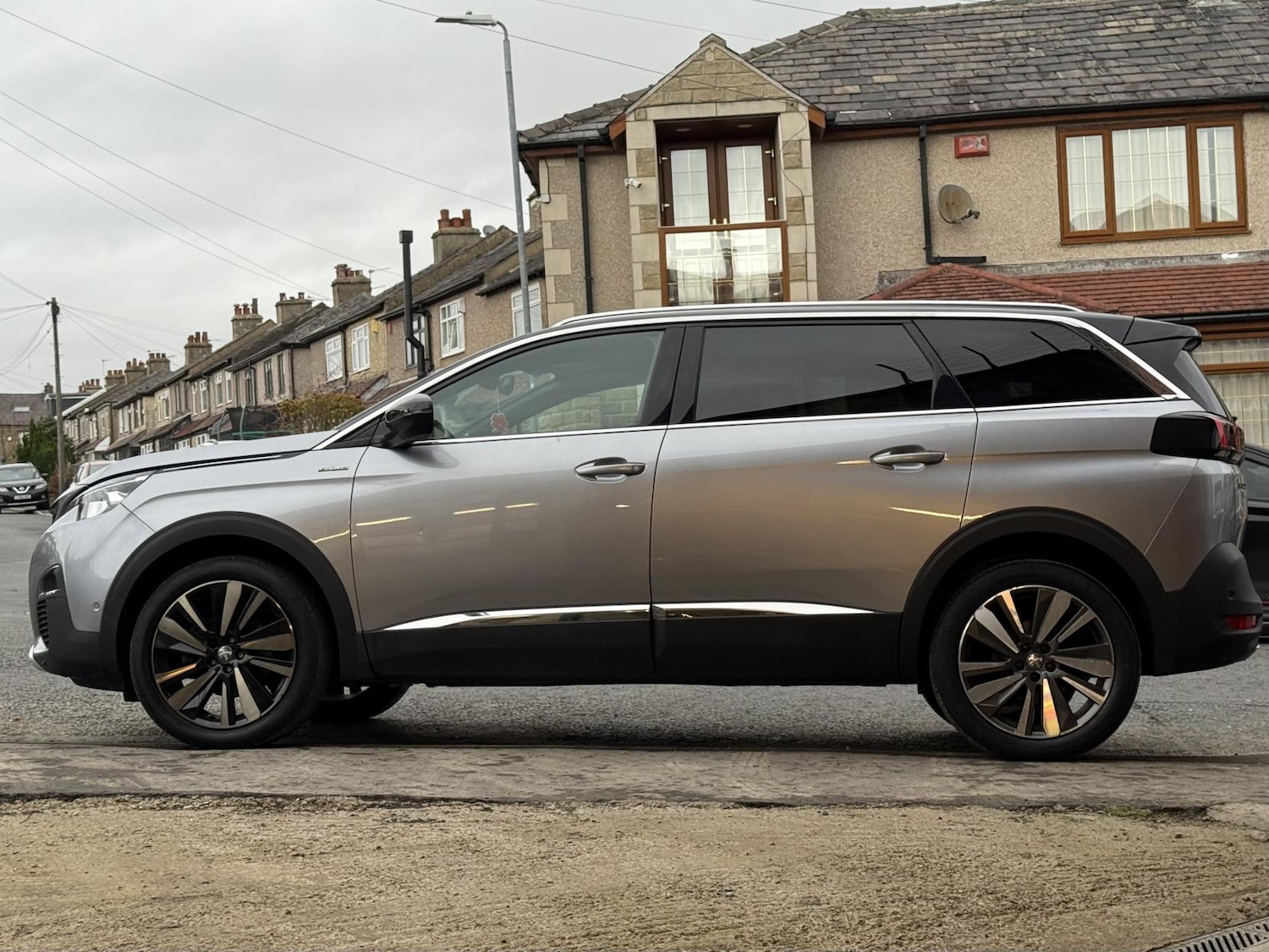 Used Peugeot 5008 2020 for sale - 76537003: Photo 5