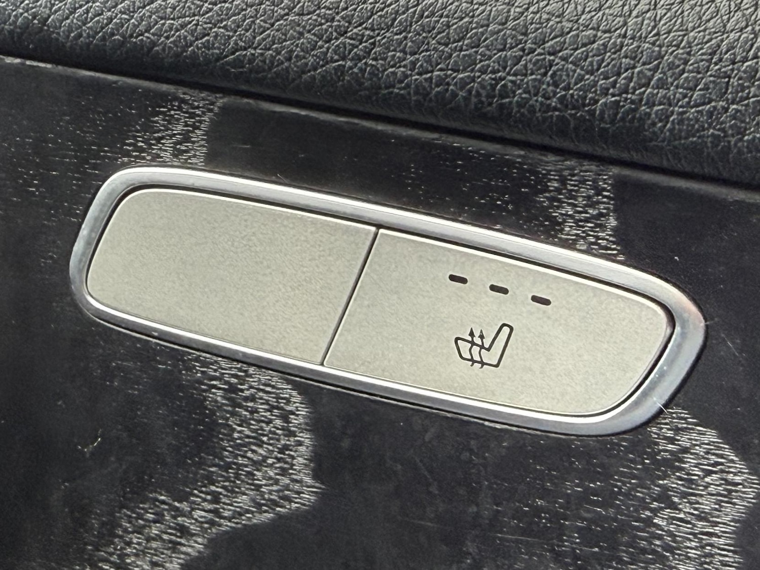 Used Mercedes-Benz GLC 2017 for sale - 77630928: Photo 12