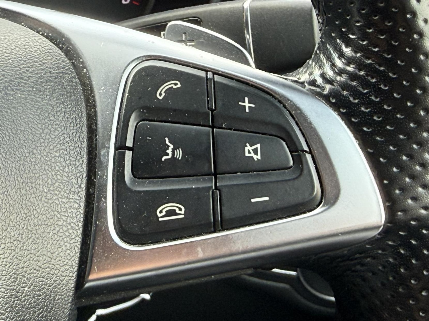 Used Mercedes-Benz GLC 2017 for sale - 77630928: Photo 17