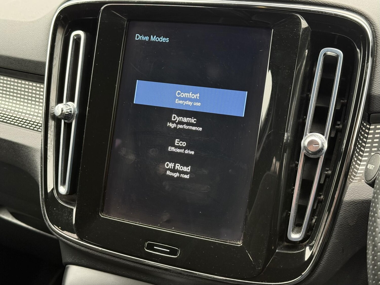 Used Volvo XC40 2021 for sale - 77525787: Photo 19