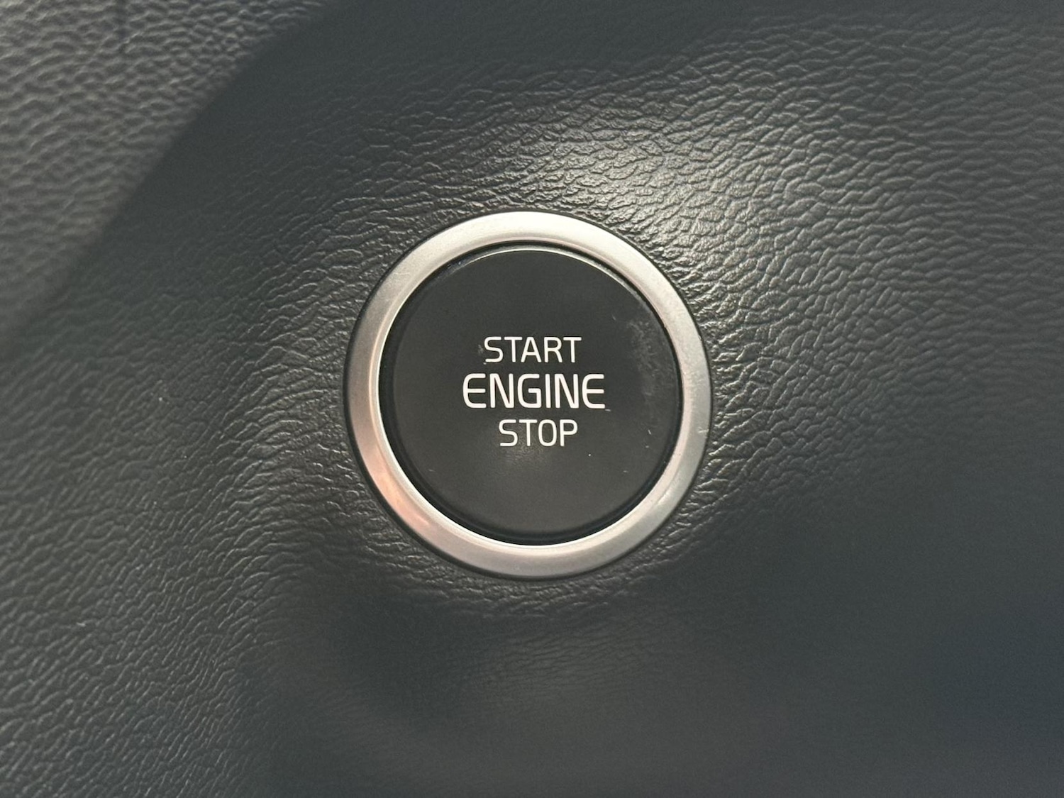 Used Volvo XC40 2021 for sale - 77525787: Photo 23