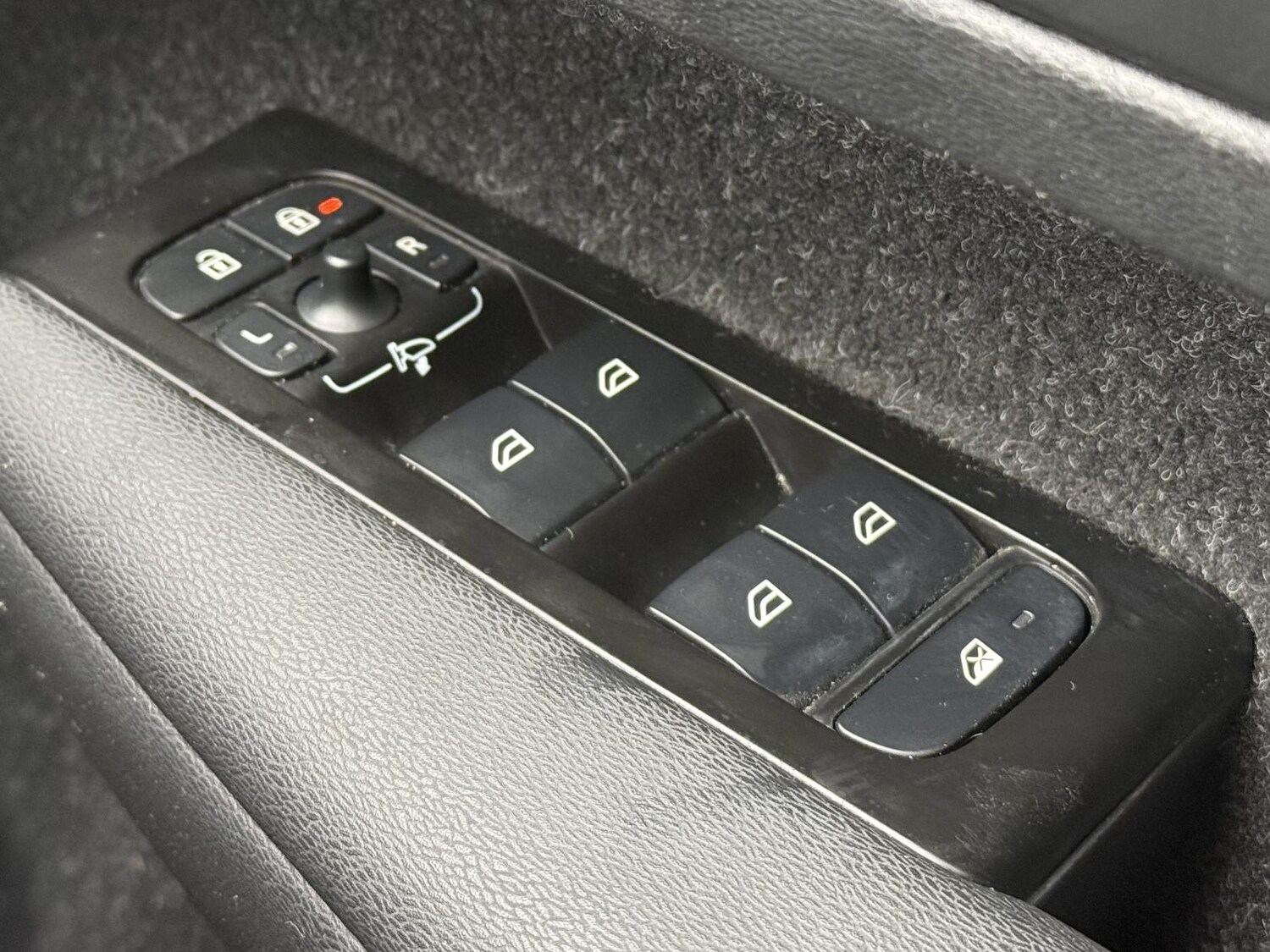 Used Volvo XC40 2021 for sale - 77525787: Photo 7