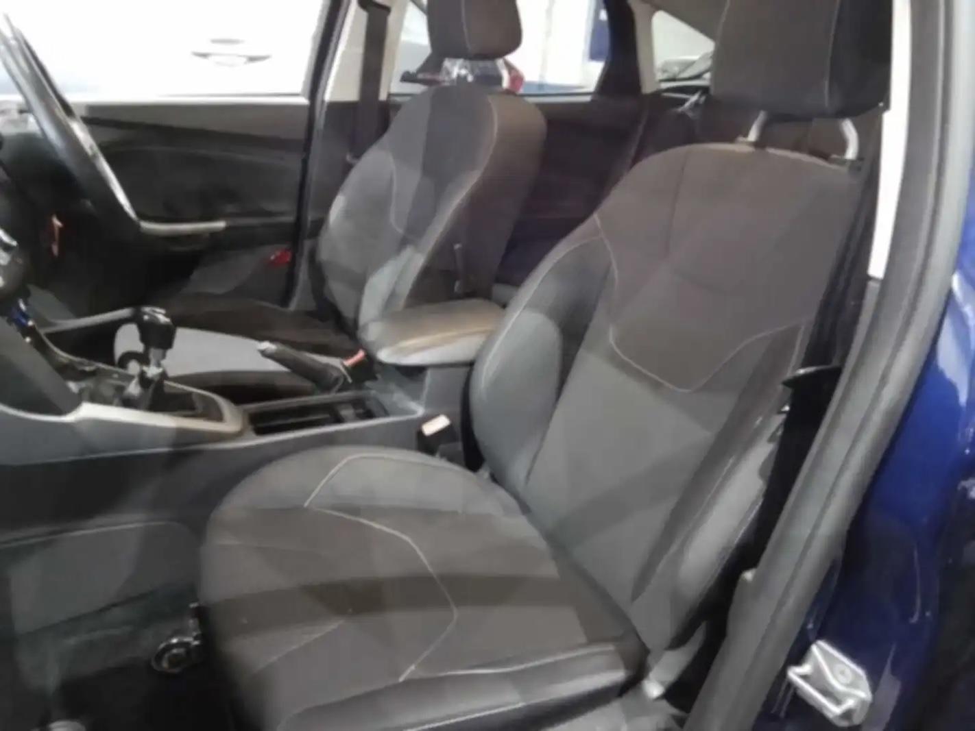 Used Ford Focus 2017 for sale - 77008875: Photo 4