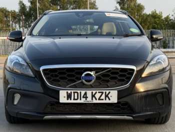 Used Volvo V40 2014 for sale - 74964939: Photo