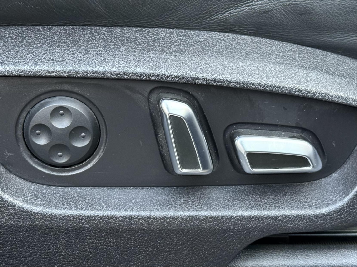 Used Audi Q7 2013 for sale - 76461667: Photo 31