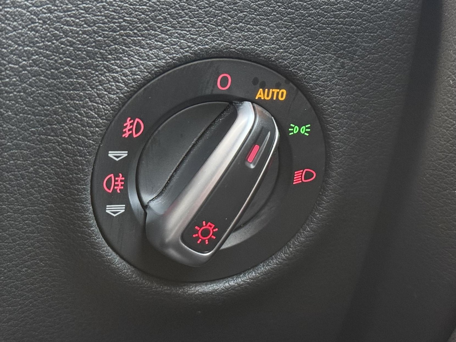 Used Audi Q7 2013 for sale - 76461667: Photo 34