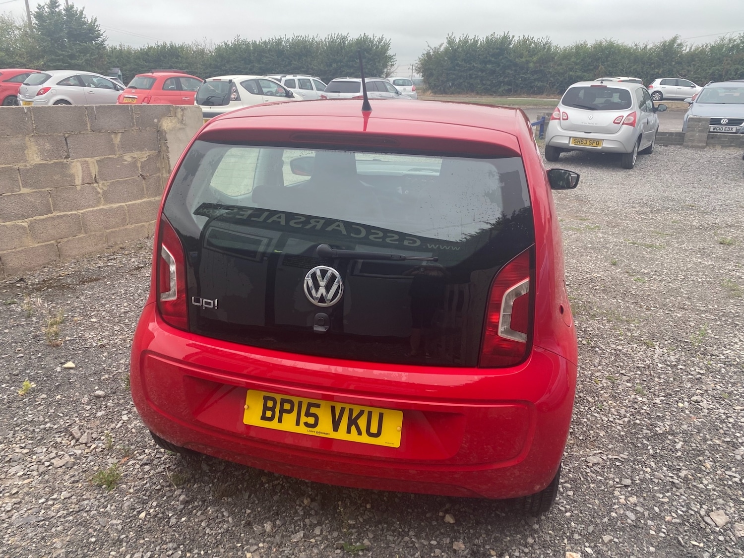 Used Volkswagen up! 2015 for sale - 76343044: Photo 2