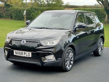 Used Ssangyong Tivoli 2018 for sale - 76566303: Photo