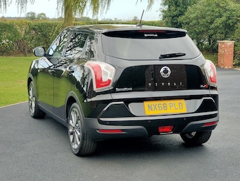 Used Ssangyong Tivoli 2018 for sale - 76566303: Photo