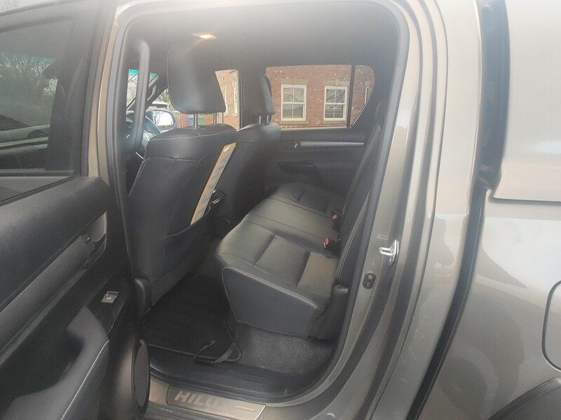 Used Toyota Hilux 2024 for sale - 76686791: Photo 10