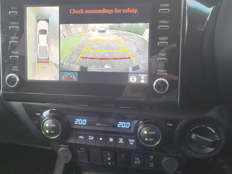 Used Toyota Hilux 2024 for sale - 76686791: Photo 11