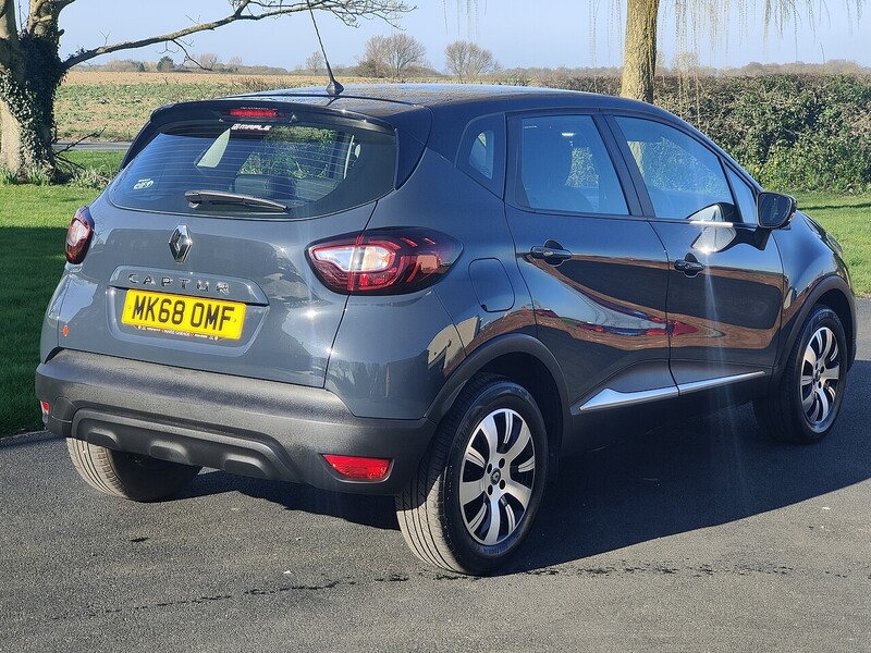 Used Renault Captur 2018 for sale - 77749255: Photo 11