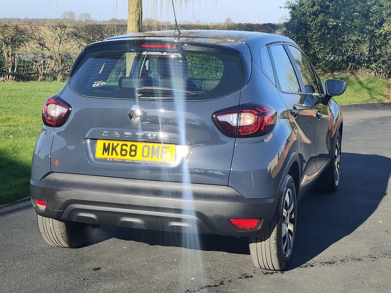 Used Renault Captur 2018 for sale - 77749255: Photo 8