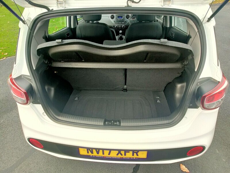 Used Hyundai i10 2017 for sale - 76566286: Photo 11