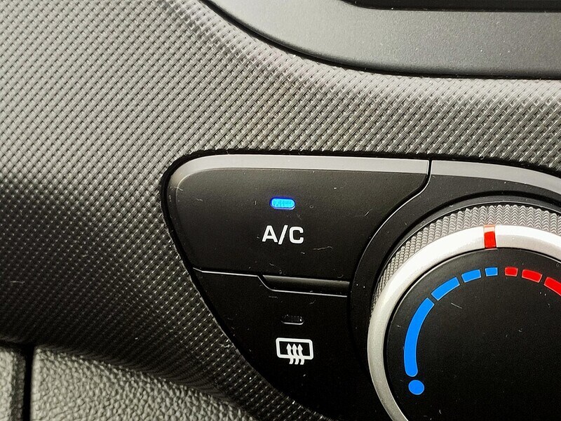 Used Hyundai i10 2017 for sale - 76566286: Photo 17