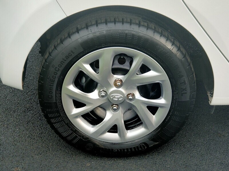 Used Hyundai i10 2017 for sale - 76566286: Photo 19