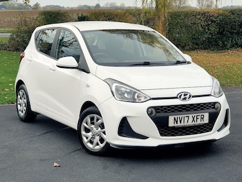 Used Hyundai i10 2017 for sale - 76566286: Photo
