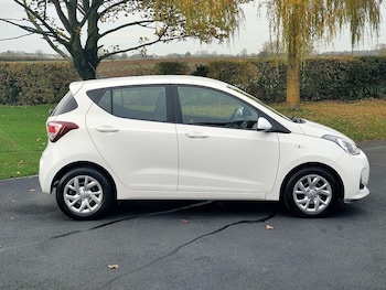 Used Hyundai i10 2017 for sale - 76566286: Photo