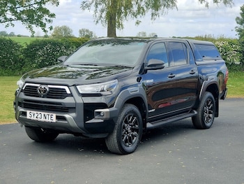 Used Toyota Hilux 2023 for sale - 78544962: Photo