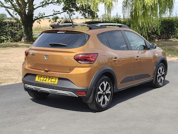 Used Dacia Sandero Stepway 2022 for sale - 79434118: Photo